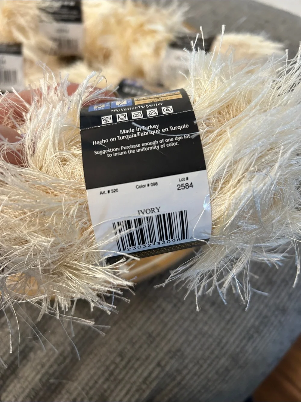 Lion brand Fun Fur Eyelash Yarn NEW x6 skeins ivory (2 dye 2584; 4 dye 42214)